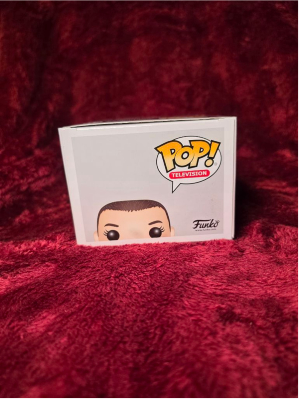 Funko Pop! #511 Eleven Hospital Gown Action Figure BRAND NEW - Picture 5 of 6